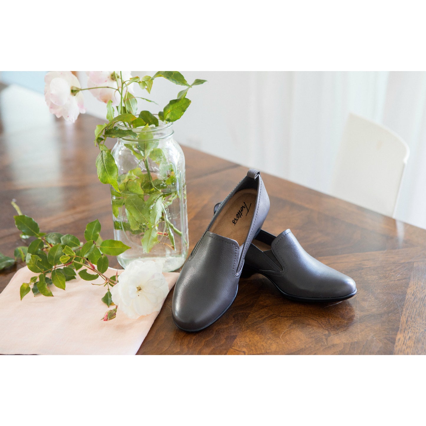 Reggie Black Shoes - SIZE 11 B ONLY